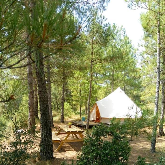 Forest Days Navès Exterior foto